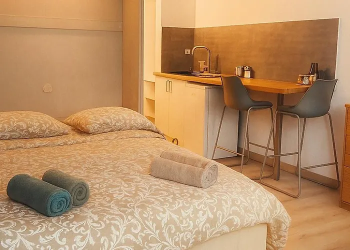 Le Phoenica - Former - Parking 卡尔克富